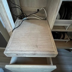 【お譲り先確定しました】食器棚【東京インテリア】の画像