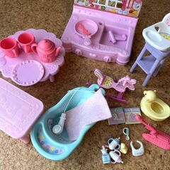 ★美品「リカちゃん人形セットと衣装・小物」の画像