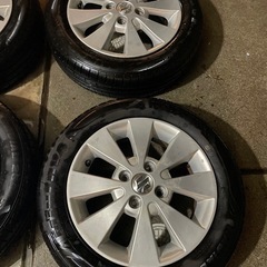 スズキ純正ホイールタイヤセットの画像