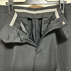 メンズスーツの画像