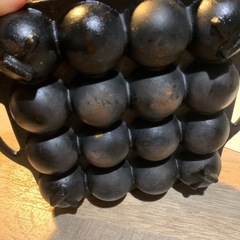 鉄鋳物 たこ焼き器 16穴 ガス火 対応の画像