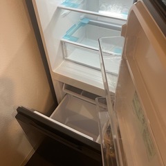 AQUA冷凍冷蔵庫ダークグレーの画像