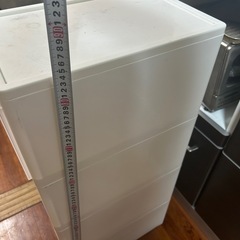 4段ボックスの画像