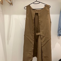 ポケット付きエプロンの画像