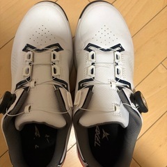 ALEXアクセル  ゴルフシューズ メンズ 25.5の画像