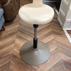 1199 スタイルアップチェアの画像