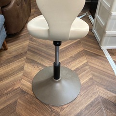 1199 スタイルアップチェアの画像