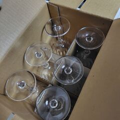 ワイングラスの画像