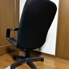 オフィスチェアの画像