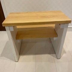 【再掲載】木製2段踏み台 ステップ台 子ども 踏み台 子供 手洗い 脚立 木目 飾り棚 プランター台 おしゃれ 2段 スツール 大人も使える 洗面所 手洗い 玄関 天然木 壁 猫 ナチュラル雑貨の画像