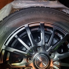 スタッドレスタイヤの画像