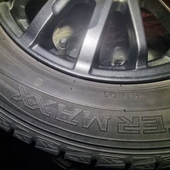 スタッドレスタイヤの画像