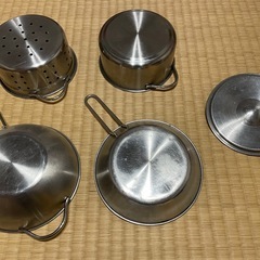 IKEA ままごと　フライパンセットの画像