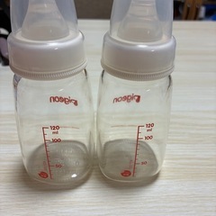 哺乳瓶の画像