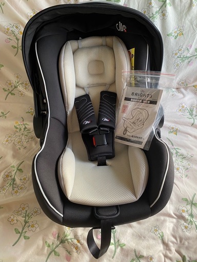 【極美品】マムズキャリー MC ブライト３　チャイルドシート 極美品マムズキャリーMCブライト3 ベビーシート西松屋 (n40m1chan) 福
