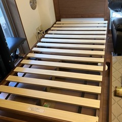 ニトリベッドフレーム＆マットレスの画像