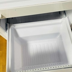 シャープの冷蔵庫の画像