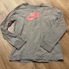 ナイキ スポーツ ロンT 長袖  130 140の画像