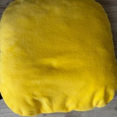 【お問い合わせ中】ピカチュウ クッション フットクッション　足入れ クッション ポケモンの画像