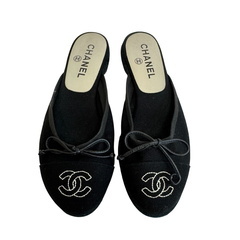 シャネル CHANEL 22.5 サンダル ココマーク ミュール パンプス フラットシューズ ブラックの画像
