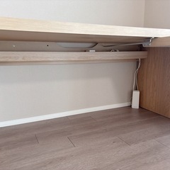 IKEA テーブル　無料の画像