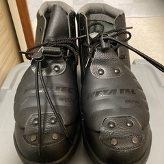 ミドリ安全安全靴の画像