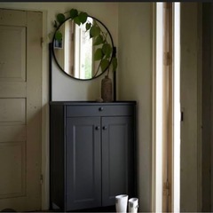 ミラー扉付きキャビネット¥39.990 / スチール製　IKEAの画像