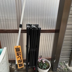 なぐさん　タープテントの軸、看板の柱の画像