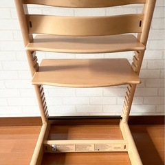 STOKKE   ストッケ　ハイチェア　トリップトラップ　ナチュラル系の画像