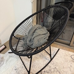 ノルディックスタイルのロッキングチェア　ブラック　15,500円　の画像