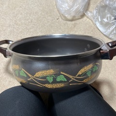 ホーロー鍋の画像