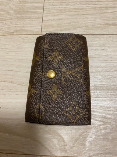 値下げ！取引早い方優先します！美品！LOUIS VUITTON 6連キーケース※イニシャルが入ってます