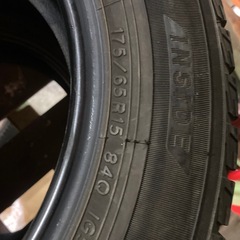 ヨコハマタイヤスタッドレス175/65-15
の画像
