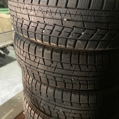 ヨコハマタイヤスタッドレス175/65-15
の画像