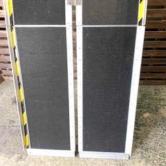 希少❗️4つに折りたためる‼️車椅子スロープ アルミ製　バイク、自転車の画像