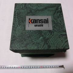 ③★Kansai urushi ３段重箱、★縁に厚みも有り、●絵柄綺麗（光加減でキラキラ）、未使用箱入、●外箱は傷みが有るのと、小さい傷が有る為格安、★お手数をおかけしますプロフィール必読ですの画像