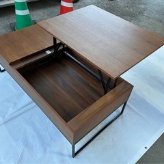 ニトリ 昇降テーブル｜収納付き｜リフトアップ式｜中古美品✨の画像