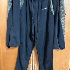 上下セットジャージの画像