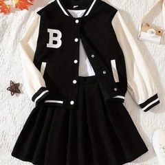 🔴【年内に処分予定】女の子の上下セット140の画像