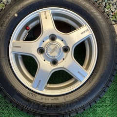 軽スタッドレスタイヤの画像