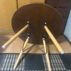 北欧デザイン　　子供サイズ　テーブルとイスセットの画像