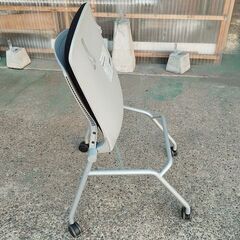 オカムラ　グラータ　ネスティングチェア　黒布張り『中古美品』複数入荷！の画像