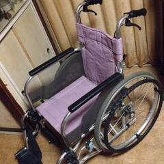 車いすの画像