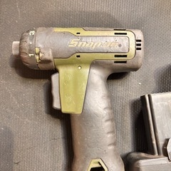 スナップオン　電動ドライバー　限定カラー
の画像