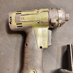 スナップオン　電動ドライバー　限定カラー
の画像