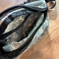 ウエストポーチ/オリーブ【PARROTT CANVAS/パロット キャンバス】の画像