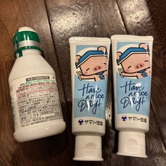 歯磨き粉2本とデンタルリンスのセットの画像