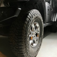 ラングラー　　JL 37インチ　MOPARホイール　タイヤ新品の画像