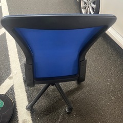 椅子とラケット5本（椅子だけでも大丈夫です）の画像