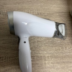 ドライヤーの画像